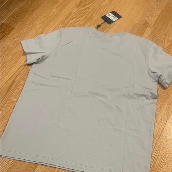 Louis Vuitton Light Gray Tee with Brown Pocket sz M - Picture 9 of 10